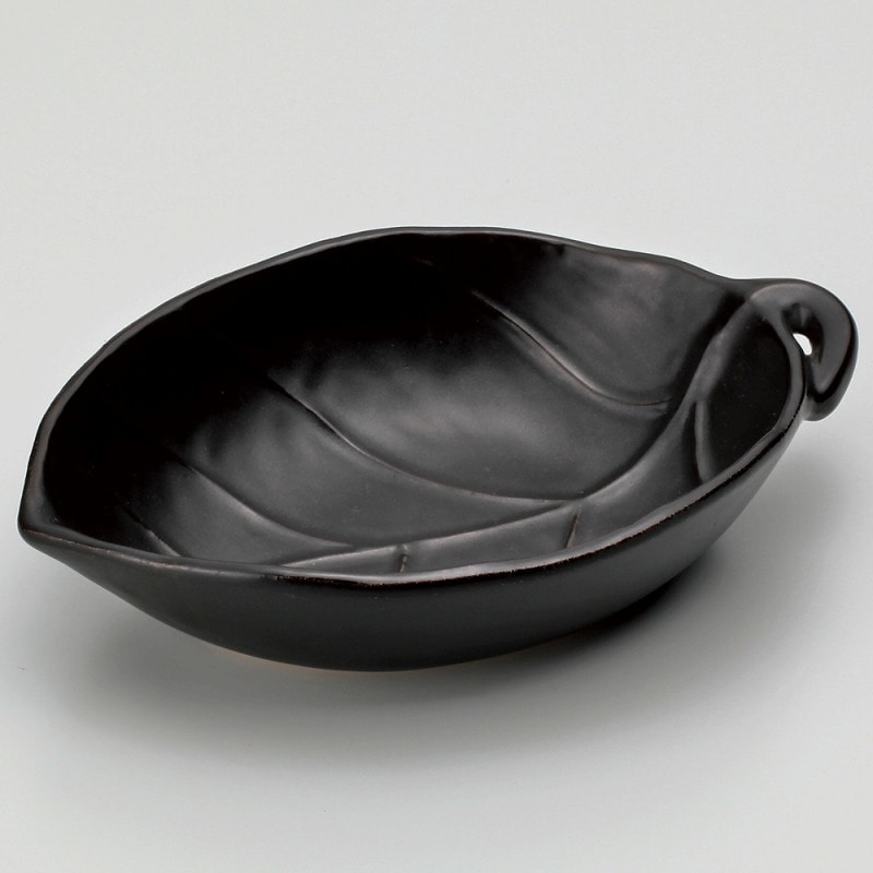 金正陶器 黒釉葉型鍋（大） 1個（ご注文単位1個）【直送品】