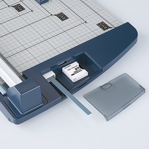 KOKUYO コクヨ DN-TR603 裁断機 A4 60枚切り 付属品付 美品 KOKUYO コクヨ DN-TR603 ペーパーカッター ロータリー式 A4 60枚