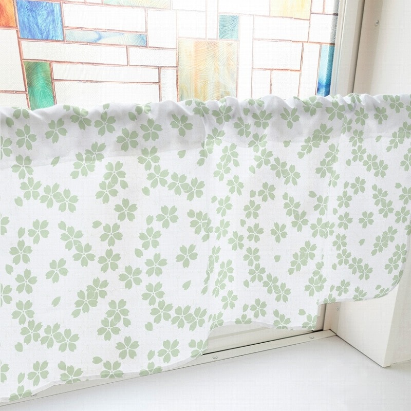 【おかぴ】遮光カフェカーテン　ご案内用 P・O・Pプロダクツ カフェカーテン W800 41466 桜 黄緑 1枚（ご注文