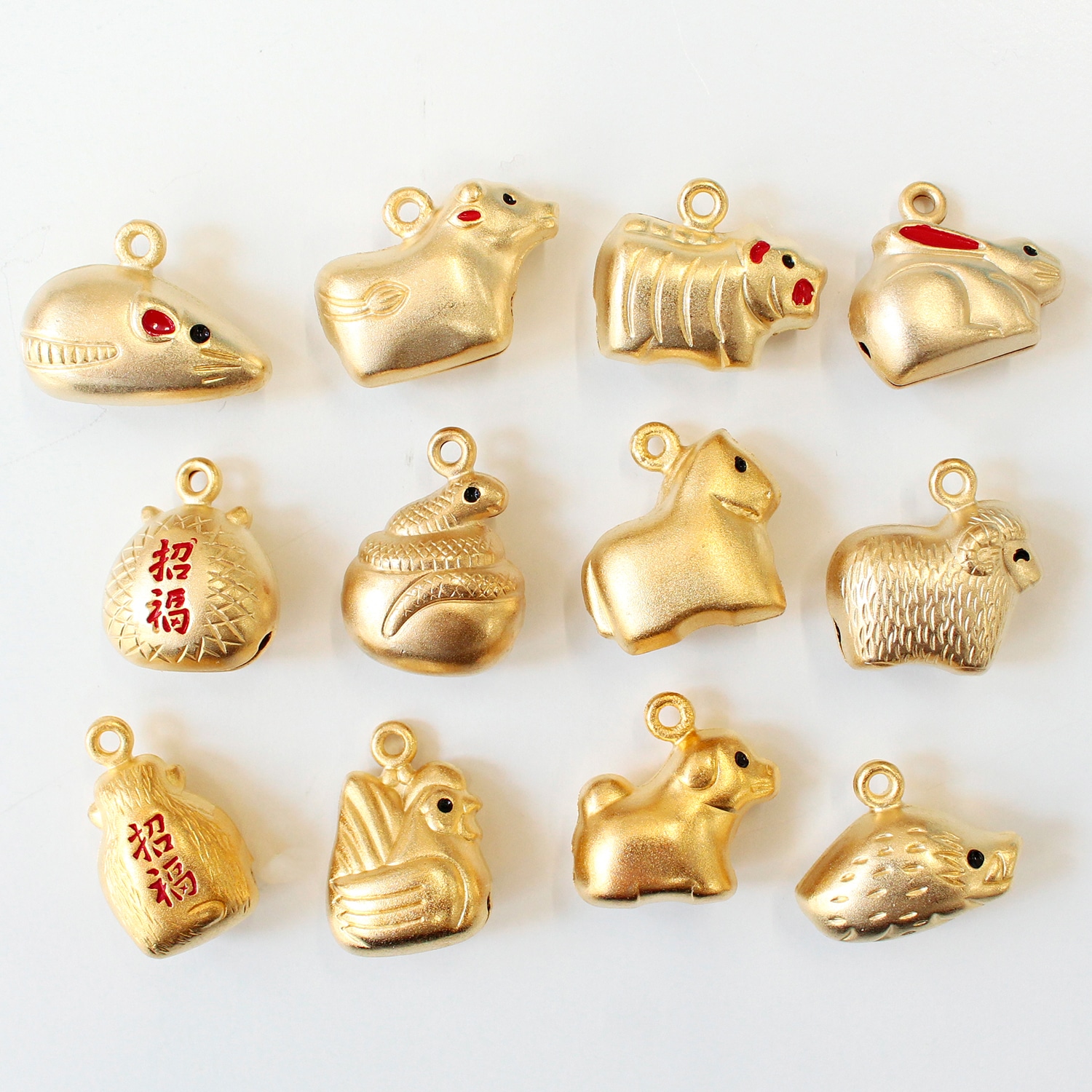 4箱　48袋セット　コムドット　チップス　新品未開封　カード付 Amazon.co.jp: SEWACC 刺繍 糸 初心者 刺繍糸 セット 収納