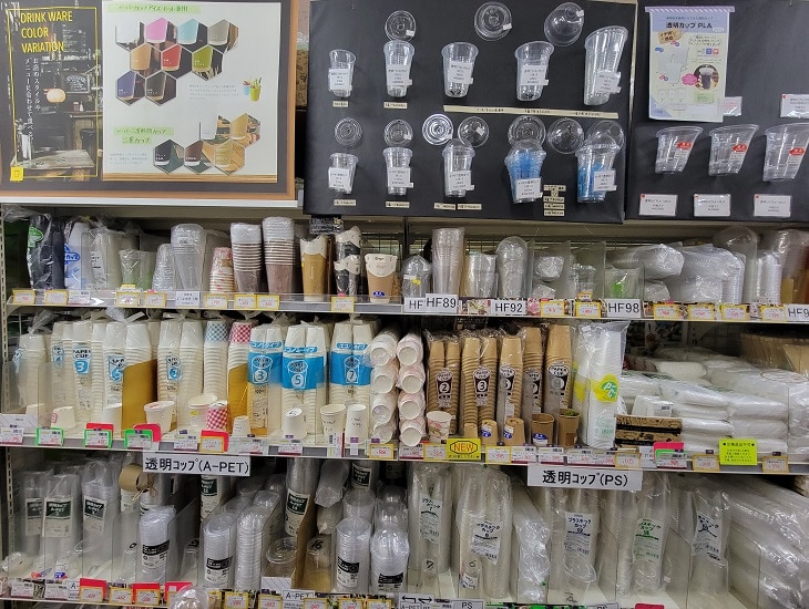 パッケージプラザイトウでは持ち込みでのラッピングも承っております。<br>困ったらぜひお持ち込みください。<br>また、屋根付き駐車場を月曜日限定で貸し出しております。<br>自慢のお品物を店頭でPRしませんか?<br>インスタでチェックしてみてくださいね。