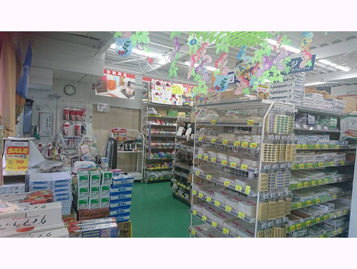 パッケージプラザダイキ西崎店はテイクアウト用品・家庭用品・イベント用品などを取り揃えております。一般の方も業者の方もご利用頂けます。商品のお問合せはお気軽にスタッフにお声かけ下さい。
