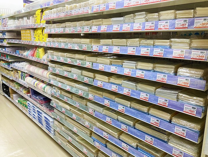 当店は、【食品包装資材】【包装用品】【店舗用品】を取り揃え皆様のご来店をお待ちしております。売り場にない商品でもお取り寄せ致します。<br>その他なんでもお気軽にご相談ください。<br><font color="red">【シモジマアプリ会員、オンライン会員を大募集!!】</font>